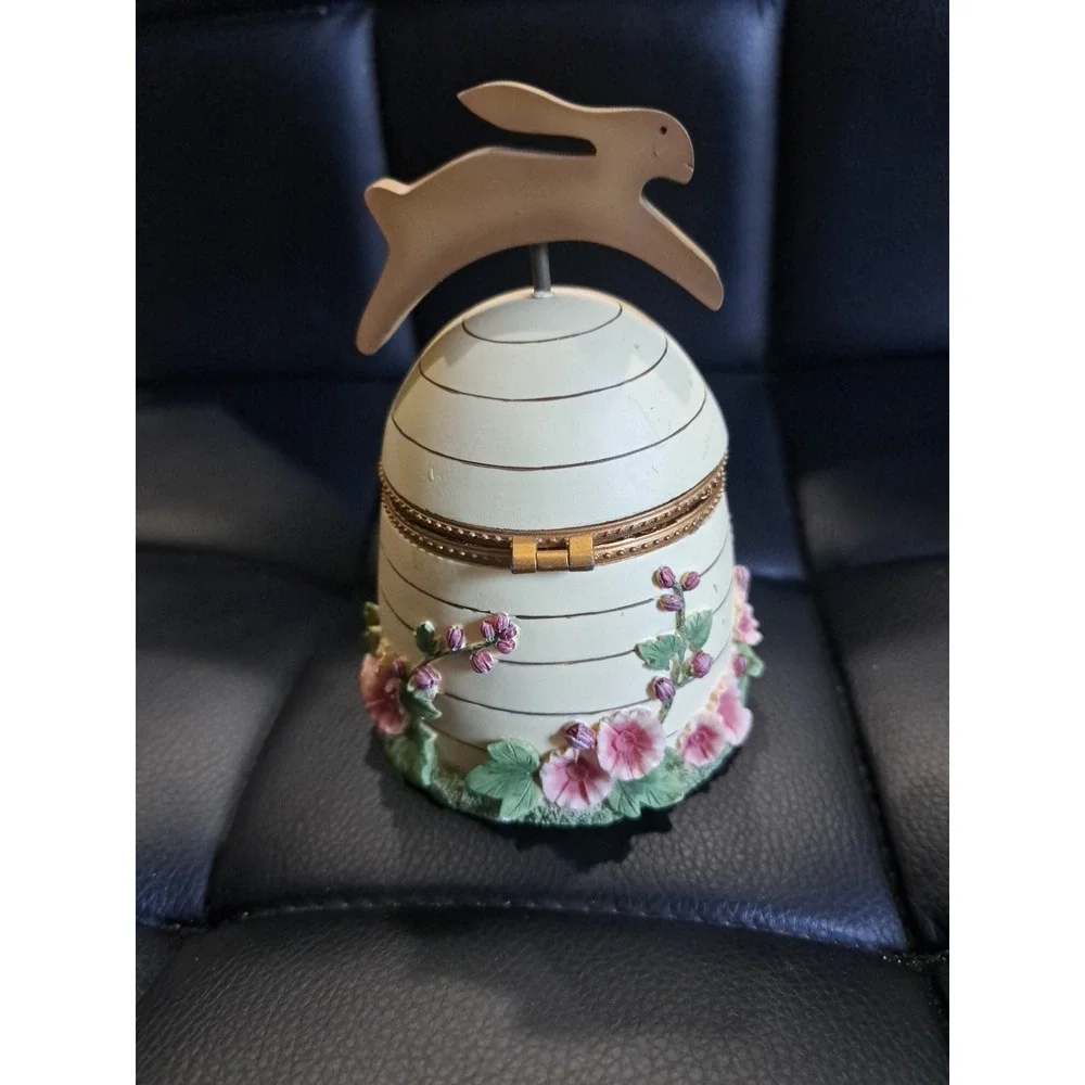 Artisan‎ Flair Bunny Hinged Trinket Box Miss Heather's Hollyhock Gardens Flowers